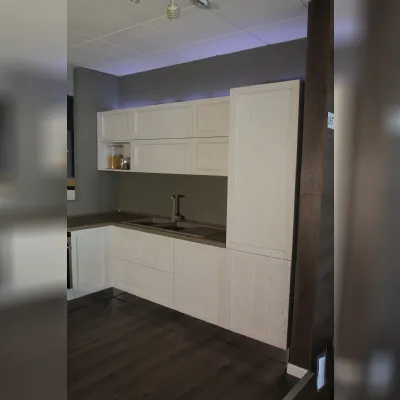 Cucina Talea design altri colori con penisola Colombini casa