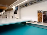 Cucina Valcucine design ad isola azzurra in vetro Cucina artematica vitrum di valcucine