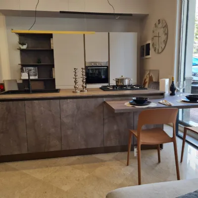 Scopri la cucina Korinna Evo a prezzo scontato! Design unico ed elegante.