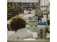 Divano 21 in Pelle non sfoderabile  di Max divani scontato 53%