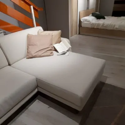 Divano Bristol Doimo Salotti in Tessuto a 3496€. Comfort assicurato!