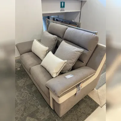 Divano Bruma 2 posti a prezzo vantaggioso! Acquista ora!