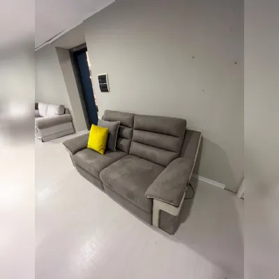 Divano Bruma in Tessuto: relax a 1200€. Perfetto per l'architetto!