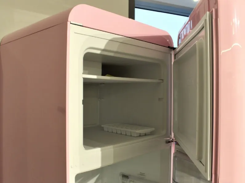 Frigorifero di grande valore di Smeg modello Frigo rosa smeg SCONTATO