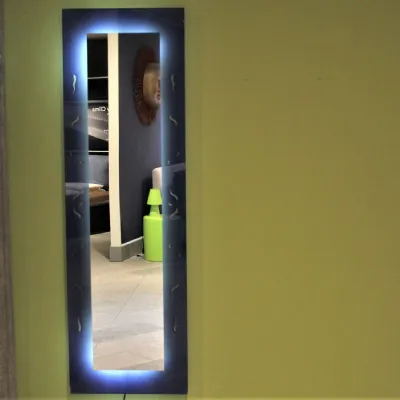 Lampada da parete in metallo e specchio Glass design a prezzo scontato.