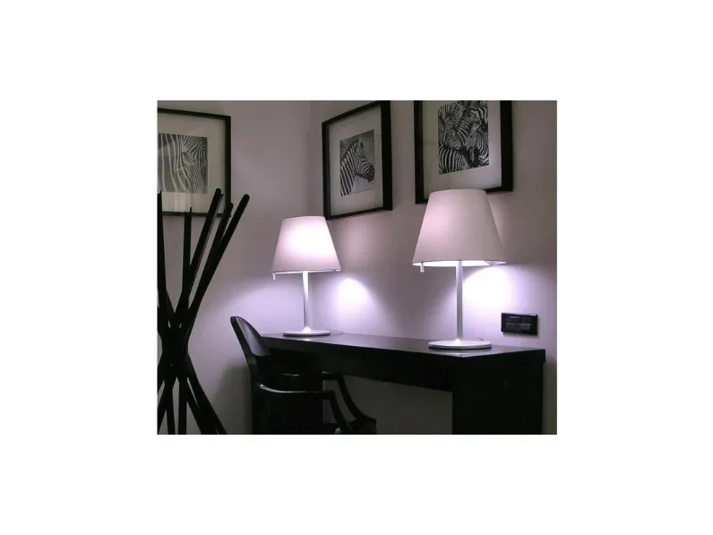 Lampada da tavolo Artemide Melampo tavolo grigio artemide  stile Design con forte sconto