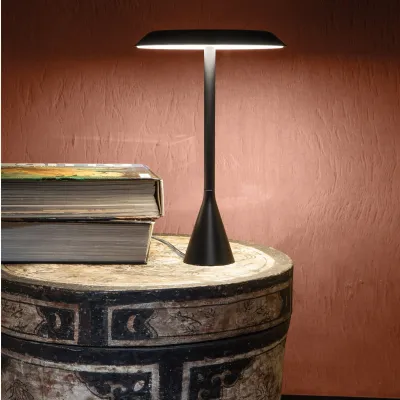 Lampada da tavolo Design Panama di Nemo in offerta outlet.