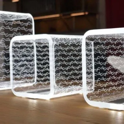 Lampada da tavolo in plastica Tits&butts Artigianale a prezzo Outlet