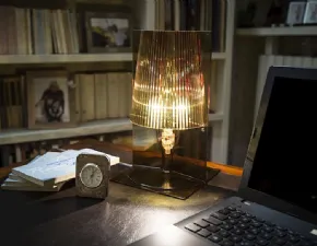 Lampada da tavolo stile Design Take Kartell in saldo