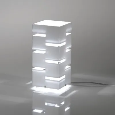 Lampada da tavolo Vesta Design mod. QUADRA piccola a prezzi outlet
