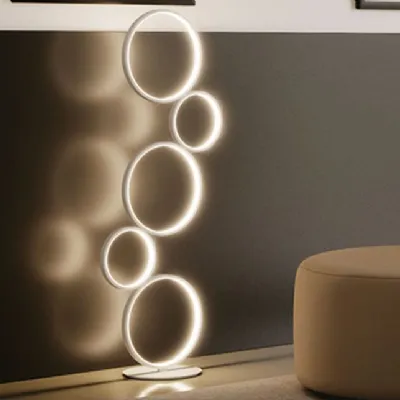 Lampada da terra Fredy Artigianale con un ribasso esclusivo