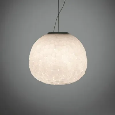 Scopri la Lampada Meteorite 35 di Artemide in Offerta Outlet! Vetro soffiato.