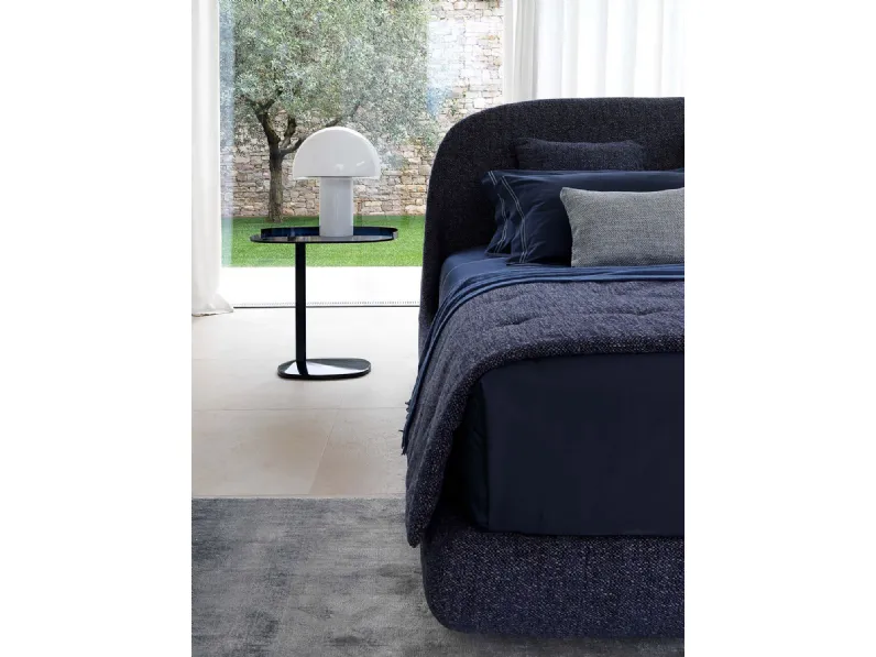 Scopri il Letto Taormina Flou scontato. Un design moderno ed elegante per la tua camera da letto.