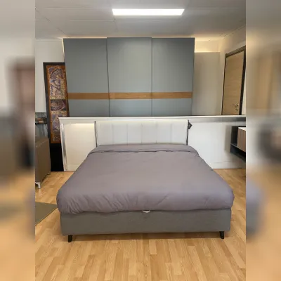 Letto imbottito con contenitore Nisio Collezione esclusiva a prezzo scontato
