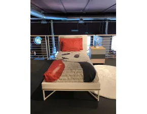 Letto imbottito con giroletto Style Dielle a prezzo ribassato