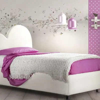 Letto imbottito modello 06 con testiera cuore di Artigianale scontato 35%