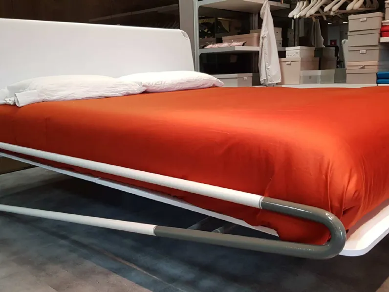 Letto in ferro battuto con giroletto Outlet letto barel portofinoBarela prezzo ribassato