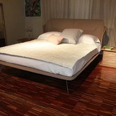 Letto Ermes in pelle, Falegnameria 1946, prezzo scontato.