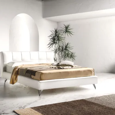 Letto imbottito con giroletto Contemporary Samoa a prezzo ribassato
