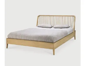 Letto matrimoniale con gambe Spindle a prezzo riservato 