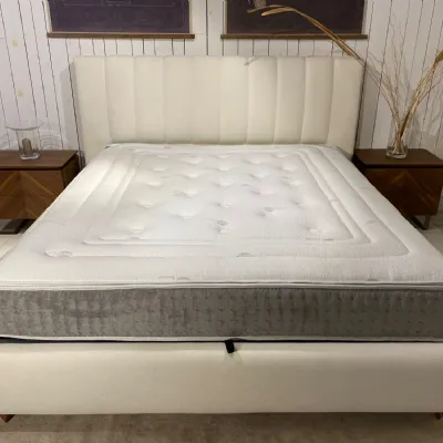 Sconto su Letto Ginevra Novaluna con contenitore. Vieni a scoprirlo!