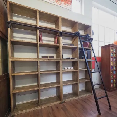 Libreria modello Liberai in vero legno con scala in stile industrial  di Outlet etnico a prezzo scontato