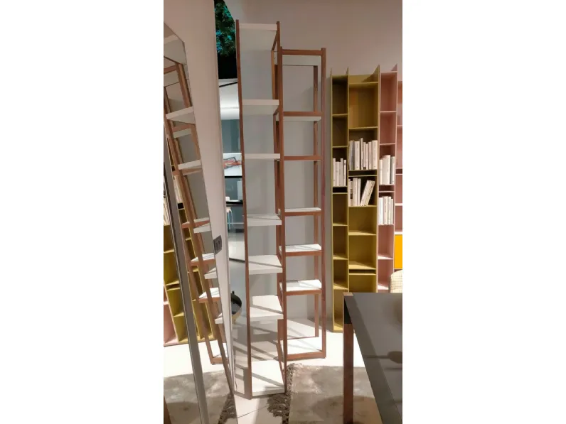 Scopri la libreria Singles di Horm: design moderno a prezzo scontato!