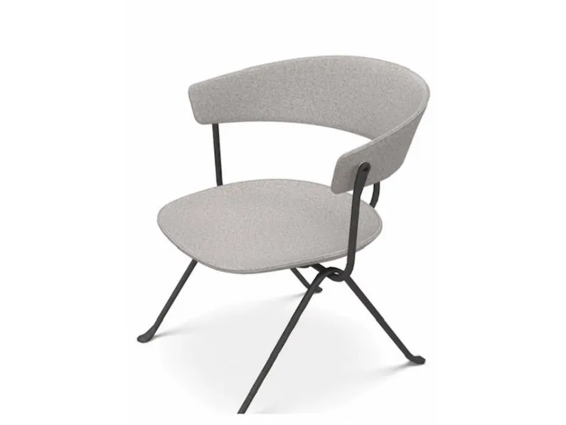 Scopri la Poltroncina Low Chair Magis! Seduta fissa, tessuto officina e prezzi vantaggiosi.