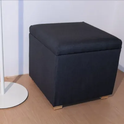 Pouf in tessuto Kubo a marchio Collezione esclusiva a prezzo ribassato