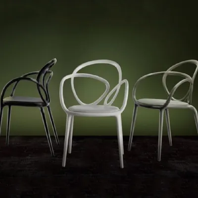 Sedia con braccioli Loop Qeeboo a prezzo ribassato
