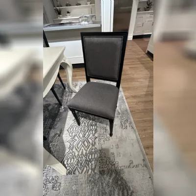 Sedia senza braccioli Sedia classica  di Dialma brown a prezzo Outlet