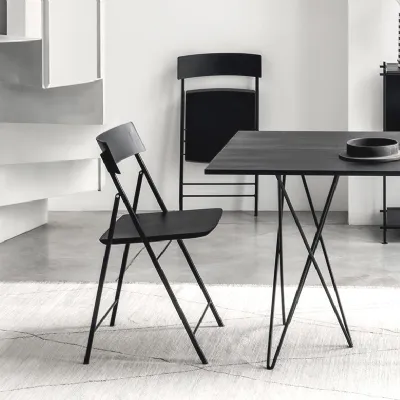 Sedia in plastica pieghevole Lei scontata