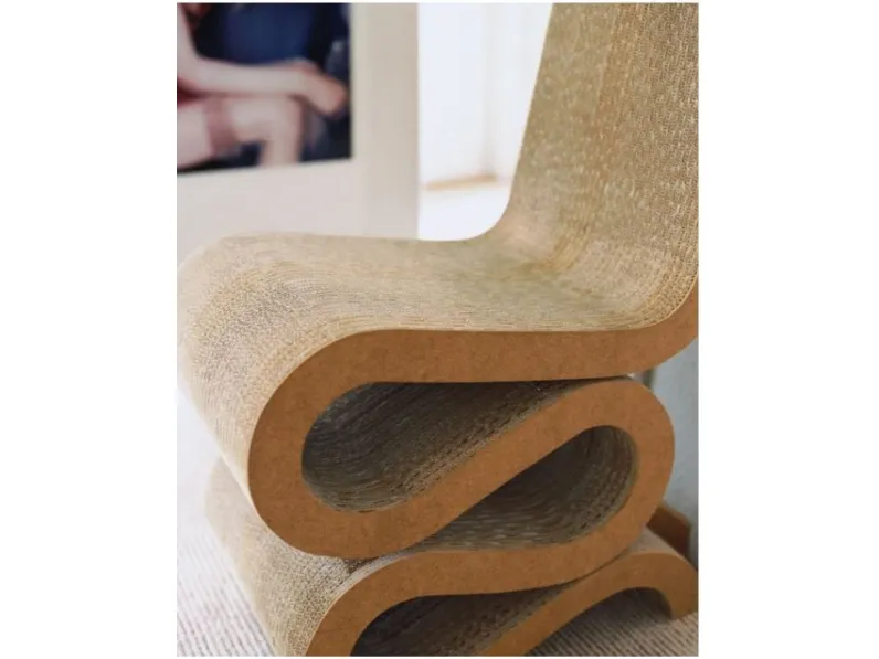 Sedia di  modello Wiggle side chair da soggiorno in offerta -20%