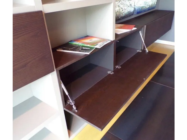 Libreria Mdhouse in legno Day collection a prezzo scontato