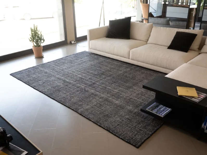 Scopri il tappeto rettangolare Loom Artigianale, stile moderno a prezzo scontato sulla nostra e-commerce!
