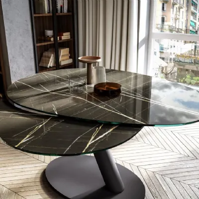 Tavolo ellittico in vetro One Easyline in Offerta Outlet