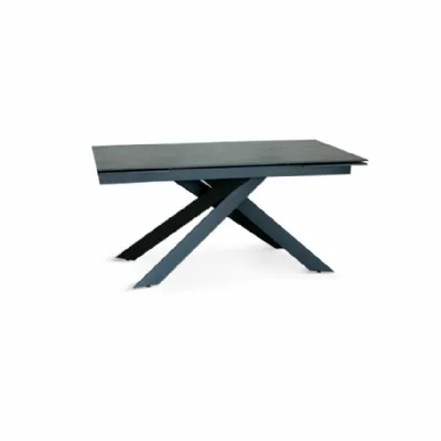Tavolo rettangolare Georgia Cribel allungabile a 890€.
