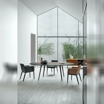 Tavolo in legno ovale Argos Novamobili a prezzo scontato