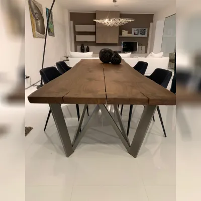 Tavolo in legno sagomato Vero Arte brotto a prezzo scontato