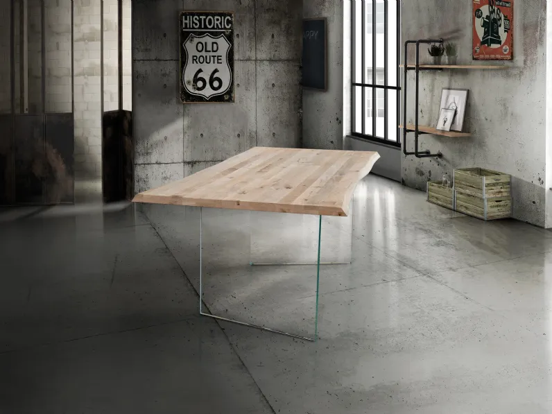 Tavolo Liverpool in legno con il basamento in vetro 