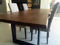tavolo scortecciato con gambe in metallo
