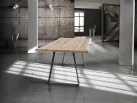 Tavolo modello Nodo in legno massello 