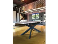 Tavolo rettangolare con basamento centrale Free table Devina nais scontato