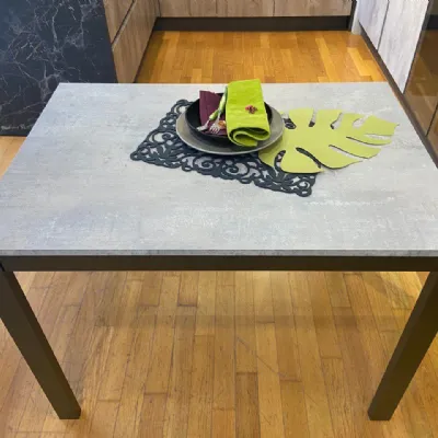Tavolo rettangolare in altri materiali Eos di Ingenia in Offerta Outlet 