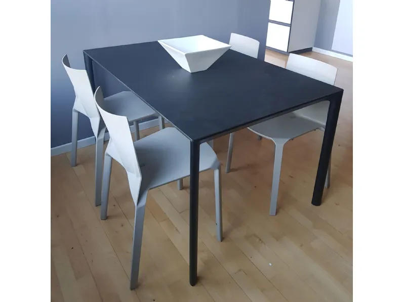 Tavolo rettangolare in altri materiali Set tavolo e sedie Kristalia in Offerta Outlet