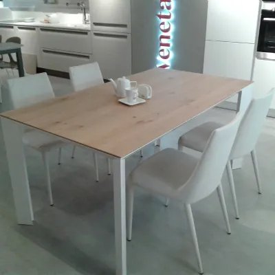 Tavolo rettangolare in legno Tavolo diamante piano legno rovere Point house in Offerta Outlet