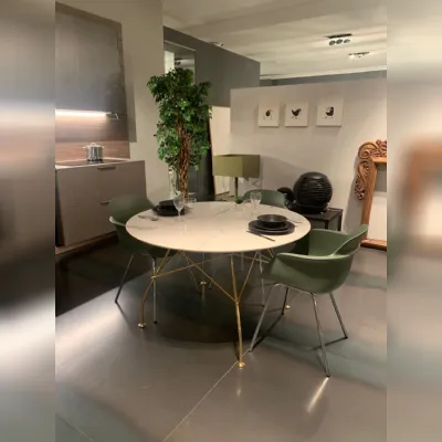 Tavolo rotondo Glossy Kartell scontato del 30%