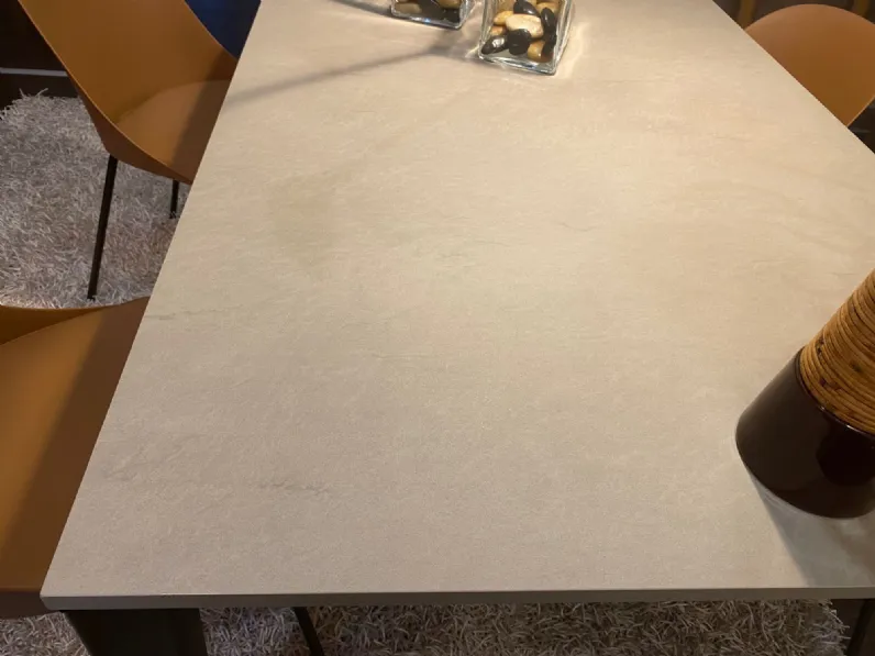 Tavolo rettangolare in laminato Winny di Ingenia in Offerta Outlet 
