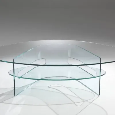 Prezzi ribassati per il tavolino design Tavolino mod.seneca in cristallo ovale in promo-sconto del 40% di Artigianale