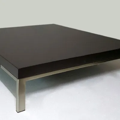 Tavolino design Tavolino romeo marrone 92x92x22 di emaf progetti per zanotta di Zanotta a prezzo scontato